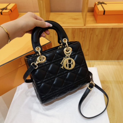 حقيبة ديور هاي كوالتي Dior